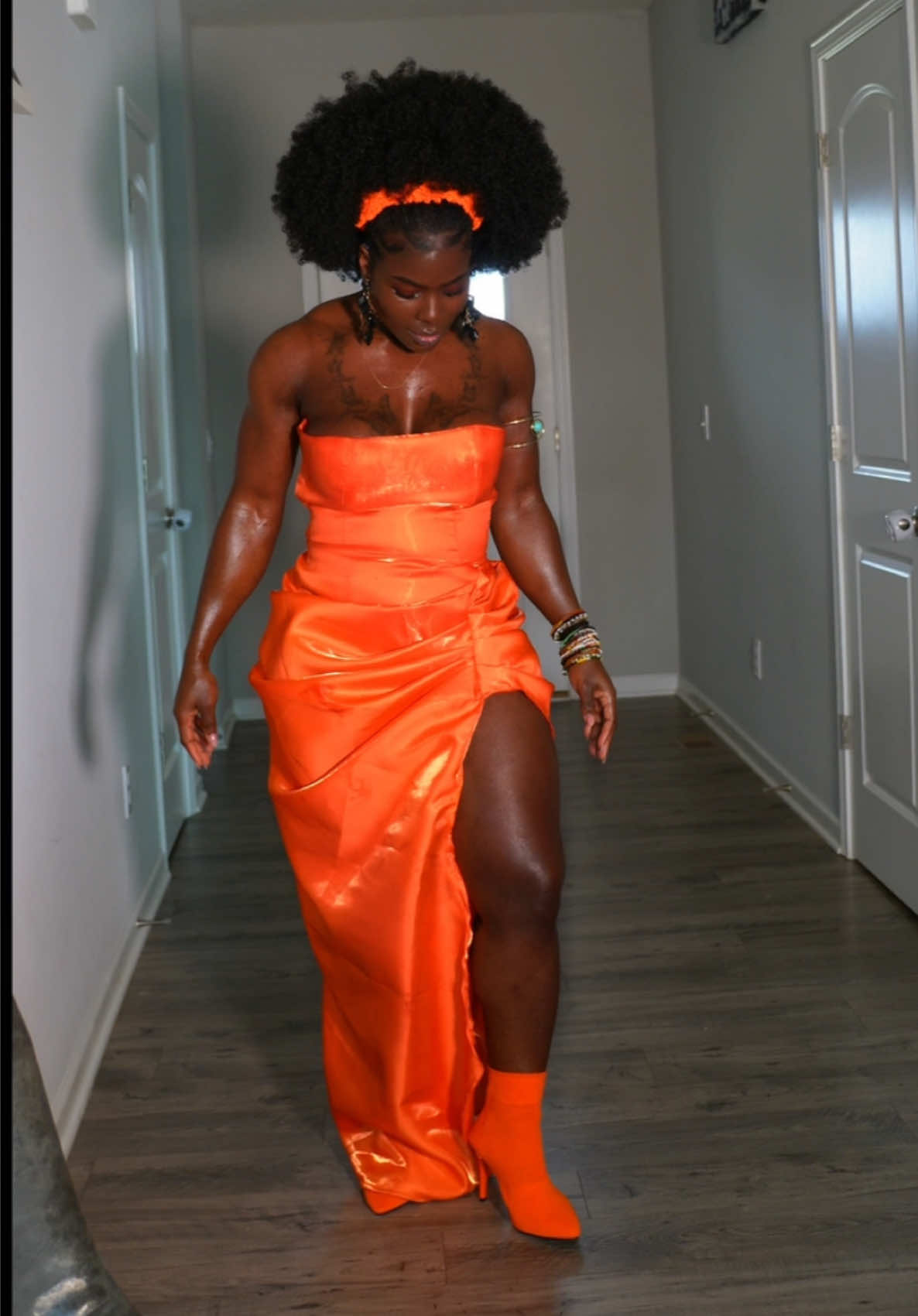 Orange is the new black 🤎🧡 : @TrueFond Ghana  : : #oragedress #brightcolors #moisturizer
