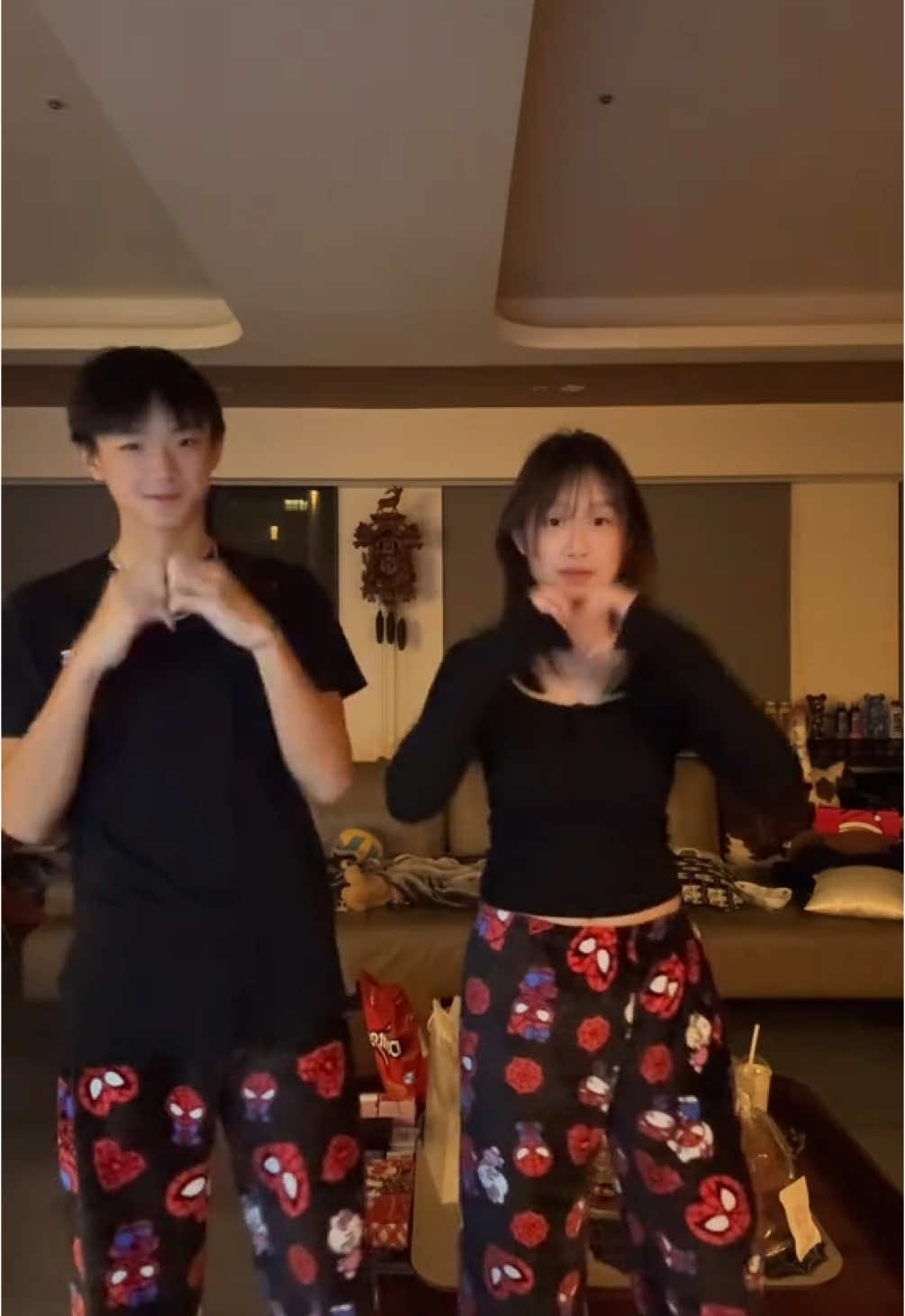 New dance trend. 💃🔥#dancetrend #dance #viral #fyp 
