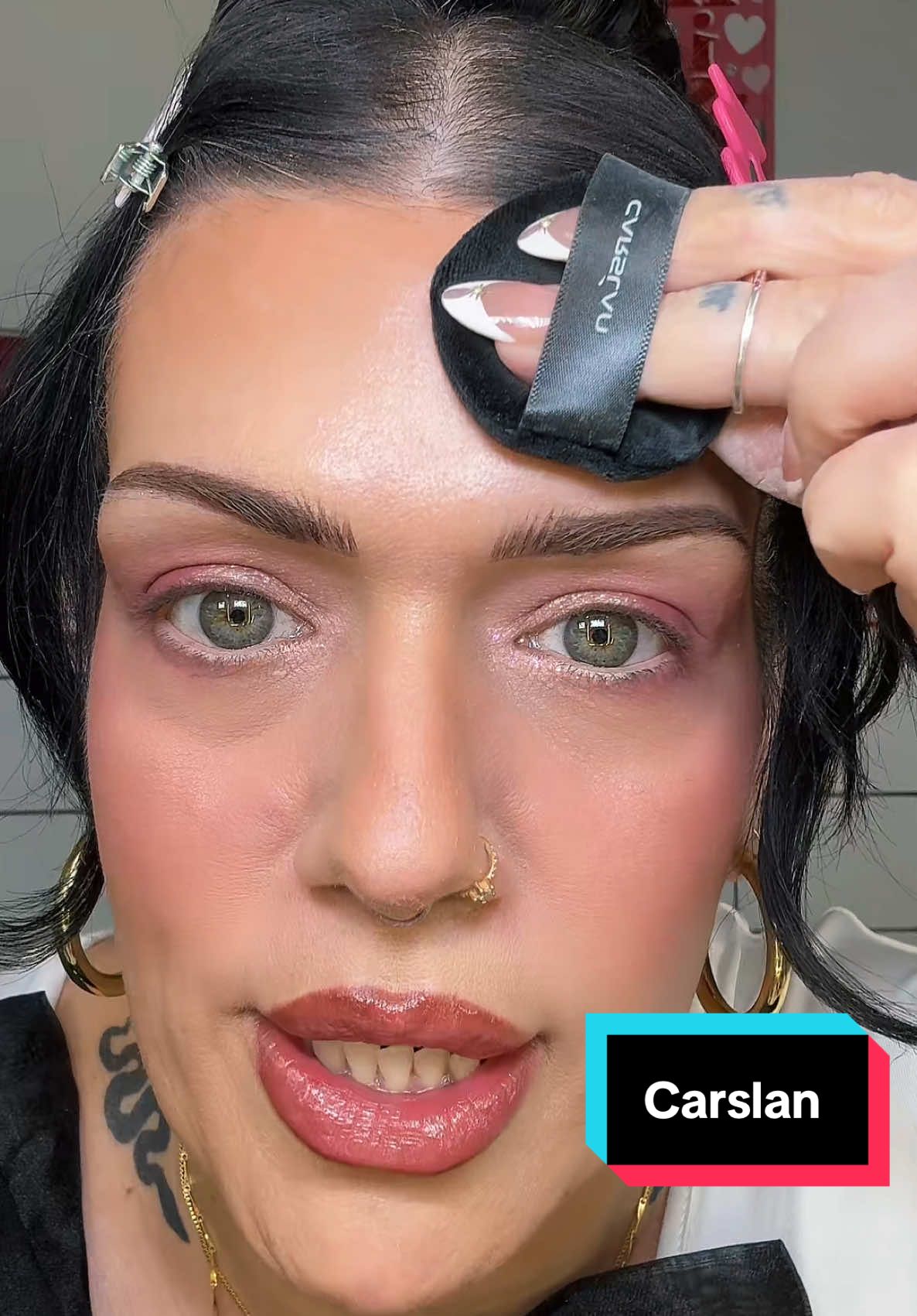 ✨A•D✨ My Hack to Perfect Makeup Every Time!!  #creatorsearchinsights #carslan #waterproofmakeup #settingpowder #carslanpowder  Soft Focus Powder by @carslan_us 