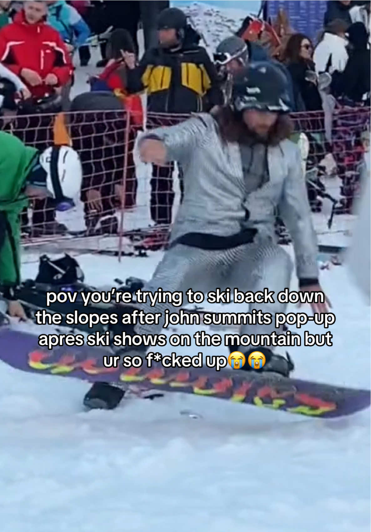 wait till the end i’m cryingg😭 dudes on the ultimate b3nder🫠 #johnsummit #funny #skitok #skiing #apresski #snowbord #snowboardtiktok #snowboarding #snowboardfail #housemusic #edm #rave #fyp #foryou #viral