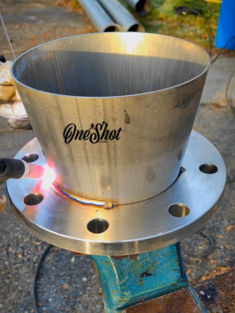 #weld #welding #weldingtiktok #welder #tig #pipe #pipeline #inoxtag #work #passion #italia #fyp #foryou #foryoupage #oneshotmuso #accadeoggi 