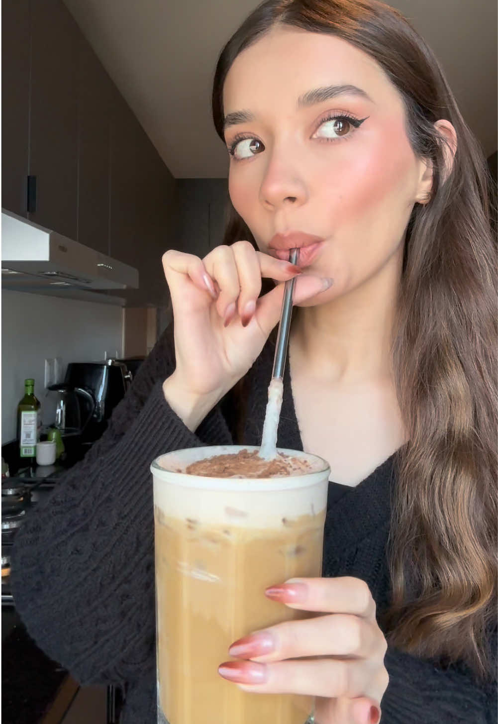 Aprende a hacer un Latte de Mascarpone cremoso y fashion. ¡Súper fácil y rápido! 🥤✨ #RecetaFácil #LatteCremoso  #Publicidad  #DaleLaVuelta @SilkMX #FashionDrinks #BebidasTrendy #Cremoso