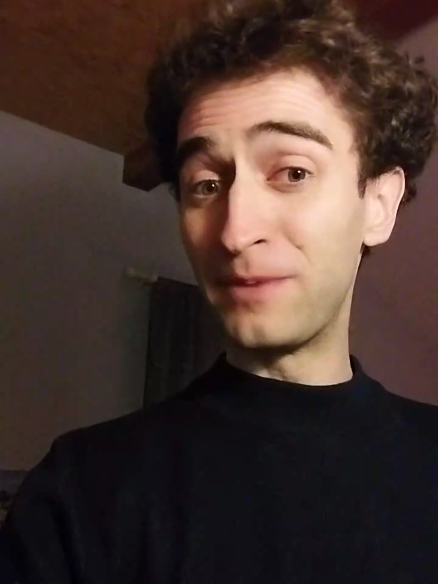 I AM FREEEE 🧙‍♂️  MUD WIZARD IS FREE ! DER MÖNCH VON LÜTZERATH ist nicht im Gefängnis ! After a maximum risk of 5 years' imprisonment for violence against a police officer, today the German state, represented by the public prosecutor, wanted to sentence me to 8 months' imprisonment. But the judge gave me a penalty of €4,200 plus legal costs.  I'm very happy! I hope the prosecutor won't appeal this decision and get stuck in the mud of a longer legal procedure! 1 week of waiting and we'll know! #MudWizard #Lützerath