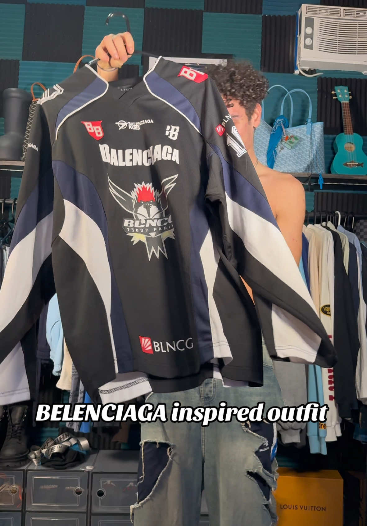 You guys like my shoes 😏#balenciaga #streetwear #fashion #mensfashion #outfitinspo #outfitideas #outfit #creatorsearchinsights 