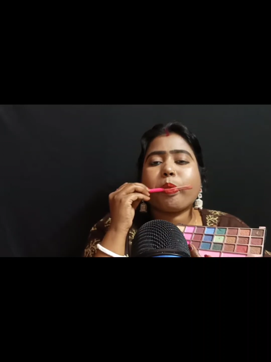 #asmrmamoni #ASMR #ASMRsounds #ASMReating #ASMRcommunity #OddlySatisfying #SatisfyingSounds #RelaxingSounds #TinglyASMR #WhisperingASMR #SleepASMR #spitpaint #spitpainting #spitpaintingmakeup #spitpaintingasmr