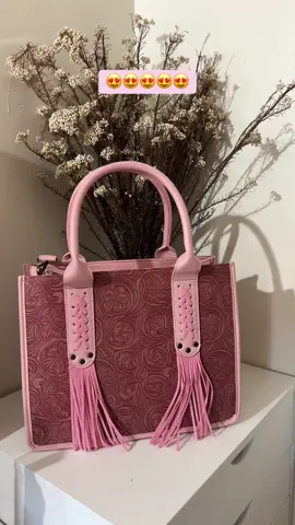 #fyp #tiktokshopcreatorspicks #tiktokshopcreatorpicks #western #valentinesdaygift #tiktokshopvalentinesday #westernstyle #cowgirl 