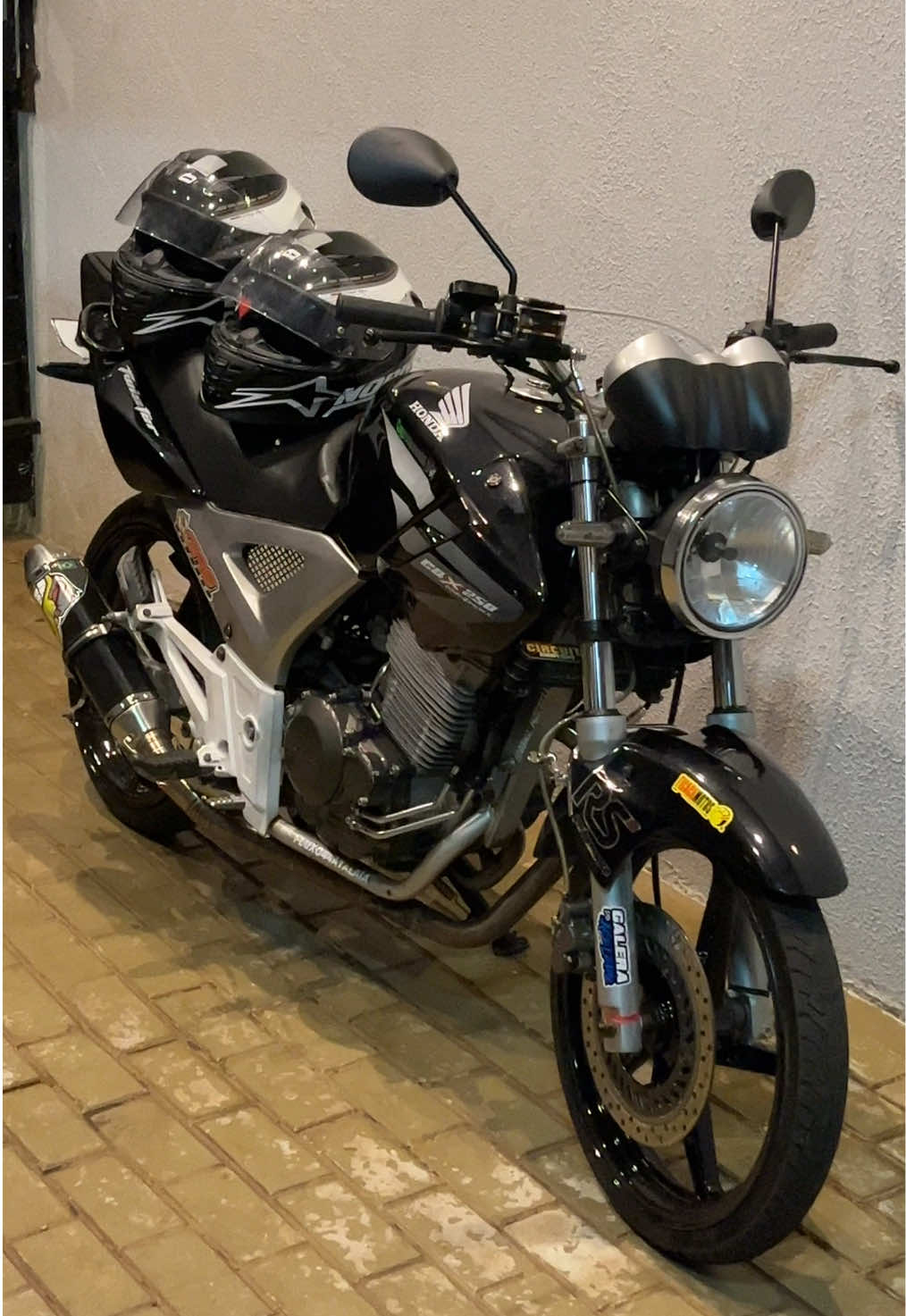 🤹🏼‍♀️✊🏼🍀💫 #foryou #fyppppp #twister #motorzao #twister250 