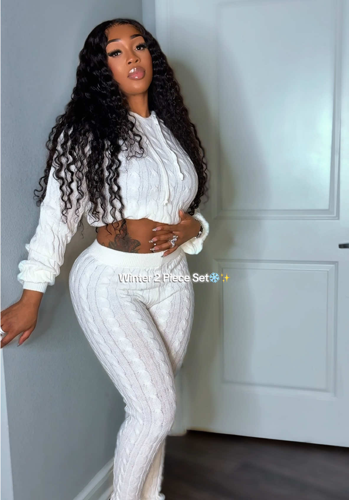 Wearing size medium in this cute 2 piece pant set ✨  . . . . . . #twopieceset #2pieceset #winteroutfitinspo #tiktokshoploveatfirstfind 