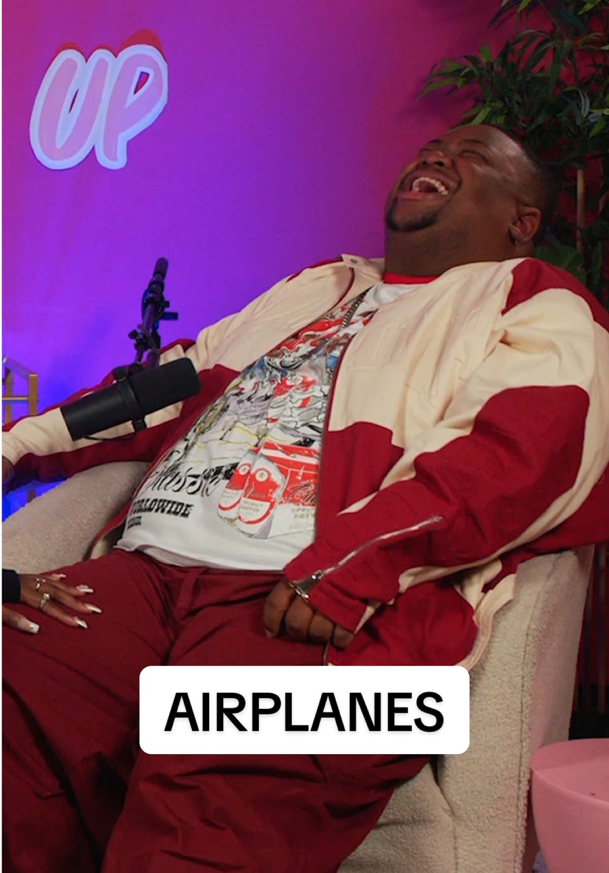 Riding on an airplane as a fat person is a different kind of horrible 😭 @Fannita @KING BO @Past Your Bedtime #weightloss #flights #airplanes #struggle #fatpeopleproblems #relatable #fannita #kingbo 