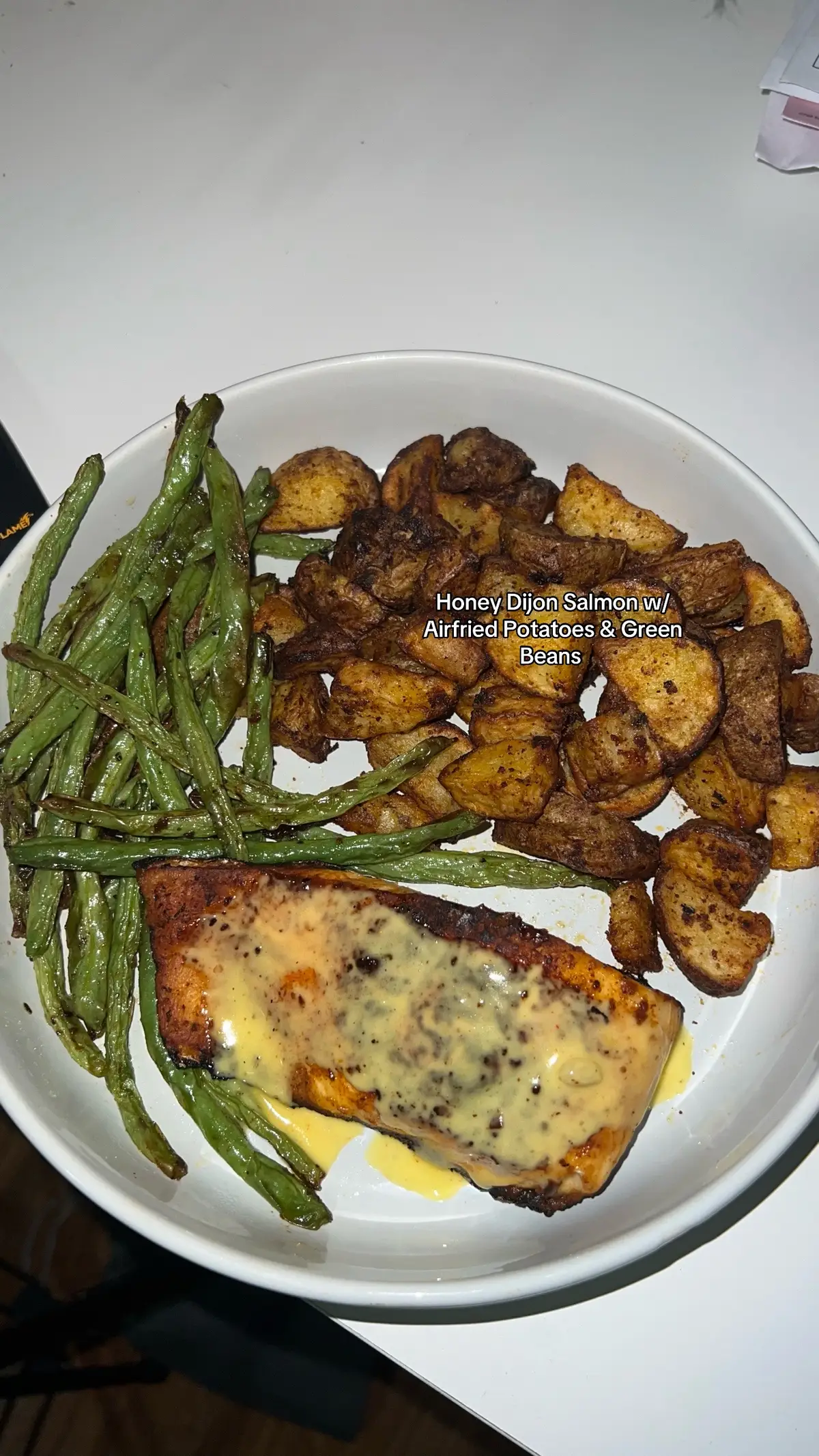 High-protein, low-cal, and low-carb meals that actually hit #wellness #highprotein #mealinspo #recipes #pcosweightloss #foodtiktok #cookingtiktok #lowcarb #dinnerldeas #weightlossjouney