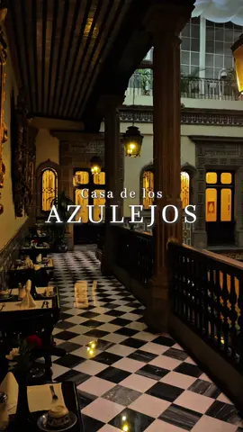 Casa de los Azulejos | Centro Histórico de la Ciudad de México. #fotografia #museo #date #dondeir #arquitectura #casa #sanborns #cdmx #museum #foto #dondecomer #domingo #noche 
