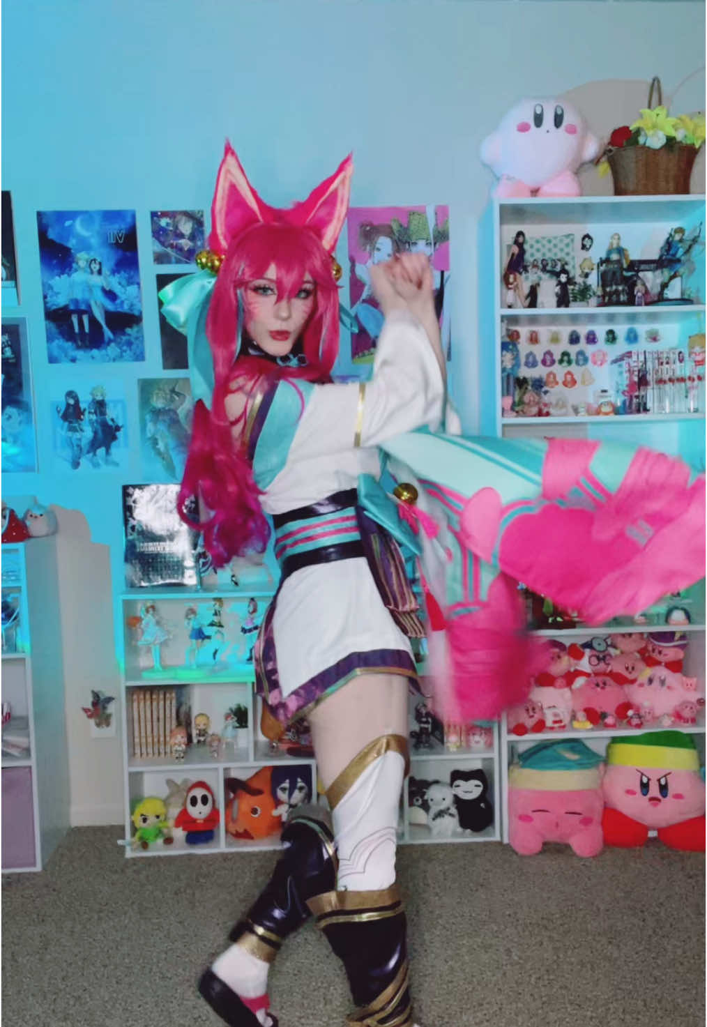 obsessed w this song n dance  dc @Kelly Sweeney #ahricosplay #leagueoflegends #ahri #lol #spiritblossomahri 