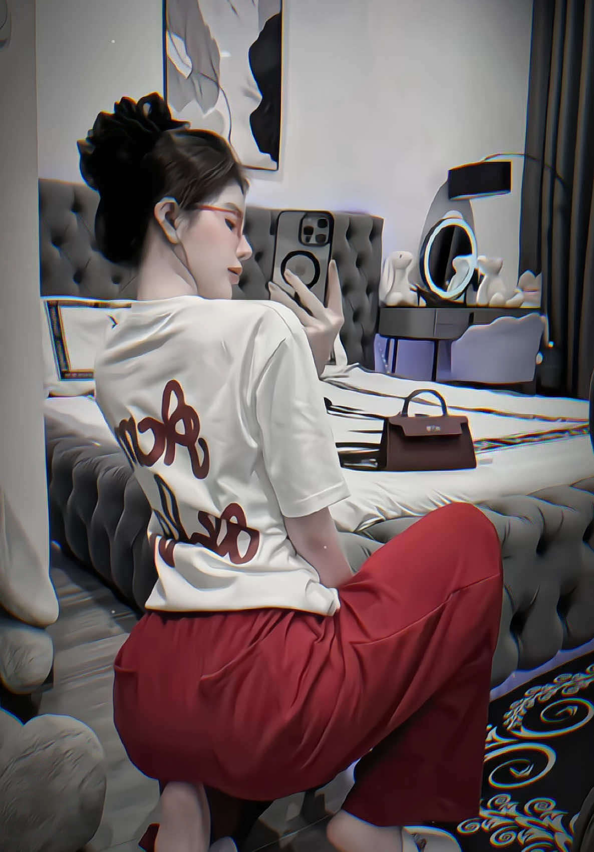 Sét áo phông ép chữ lông xù mix quần suông 🌷🌷🌷🛍#setxinh #thoitrangnu #moingaymotoutfit #xuhuong2025 #viralvideo 
