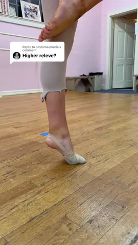 Replying to @oliviamaemarie  We love corrections and training our dancers right!!!!#danceteachers #dancestudio #dance #turns #teaching #learning @Emma.hunt 