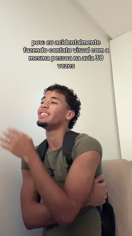 aí ela vai achar que eu gosto dela 😭