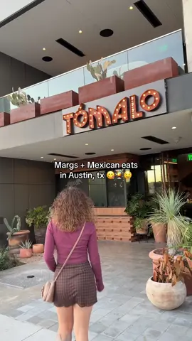 On the banks of lady bird lake and at the end of Rainey street, you'll find this stunning restaurant. We love their take on traditional Mexican street food with margaritas! 😋  They also have weekly specials that are a MUST try!  Taco Tuesday - 1/2 off all tacos  Wine Wednesday - 1/2 off select bottle of wine  Thirsty Thursday - $4 off all margs  Frisky Friday - offer changes weekly  Saturday - 1/2 off all starters & draft beers from 12-4!  📍44 East Ave #100, Austin, tx  #austin #austintx #austinfoodie #atxfood #austineats #austinwithbree #mexicanfoodinaustin #raineystreet #austintok #atxtok 