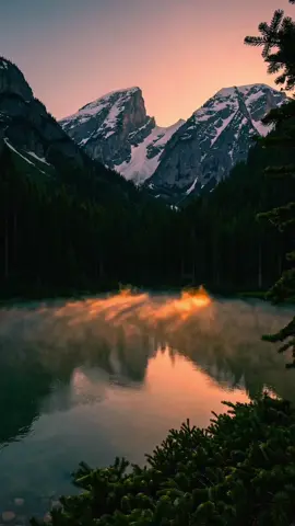 4K Live Wallpaper - A tranquil morning at a high mountain lake 🌄  #peace #wallpaper #beautiful #calm #fyp #mountain 