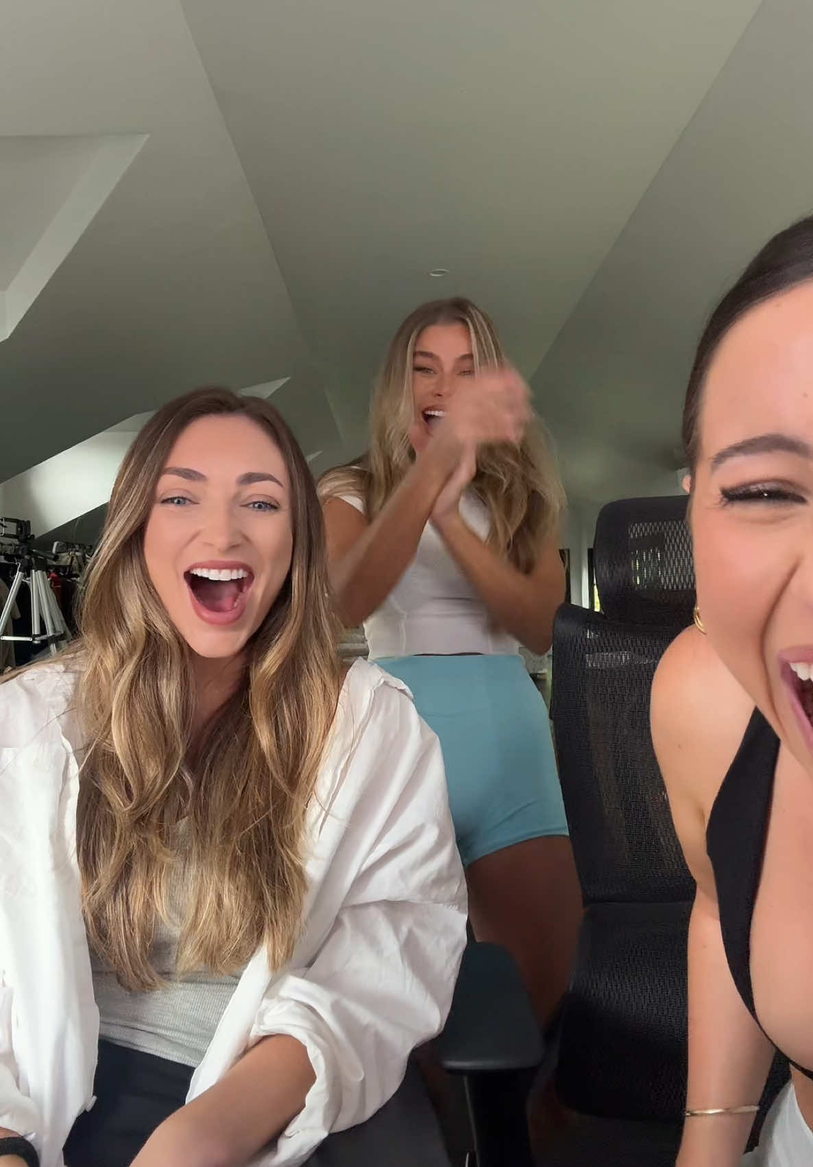 the fact this was the funniest video and ended up w no sound 😭😭😭 #seperateeyesfilter 