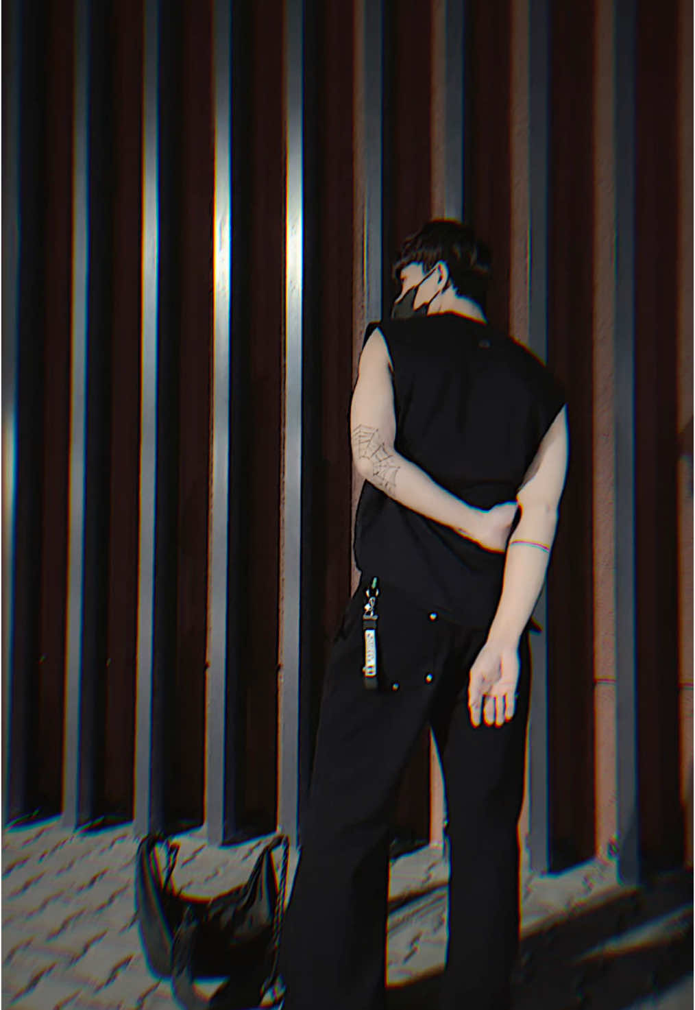 thành phố về đêm thật nhộn nhịp nhưng a thì lại 1 mình #outfit #style #xuhuong 