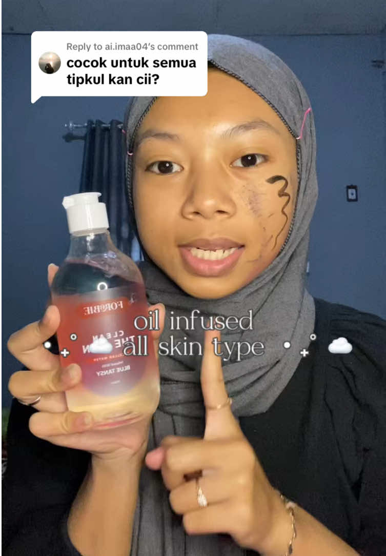 Replying to @ai.imaa04 gak perlu khawatir ya guys, micellar water ini welcome buat sensitive skin, acne skin, dan all skin type💖😉apalagi dia micellar water yg udah ada kandungan oilnya, jadi lebih mudah angkat makeuo yg waterproof. produknya dari @FOREBIE ACNE SKINCARE 💞💞💞 #forebie #forebieskincare #micellarwater #oilinfused #doublecleansing 