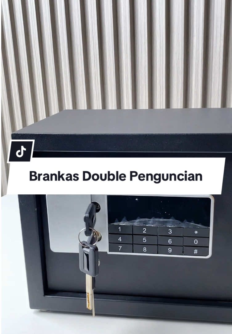 Brankas besi digital deli! Dengan duo penguncian bisa membuat barang mu lebih aman! #deliindonesia #fypシ #brankas #brankasmurah #brankasuang #jelajahgajian #brankasdigital 