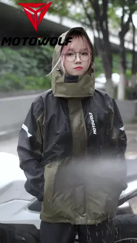 MOTOWOLF high quality V5 waterproof riding raincoat. #MOTOWOLF #motorcycleaccessories #motorcyclegear #raincoat