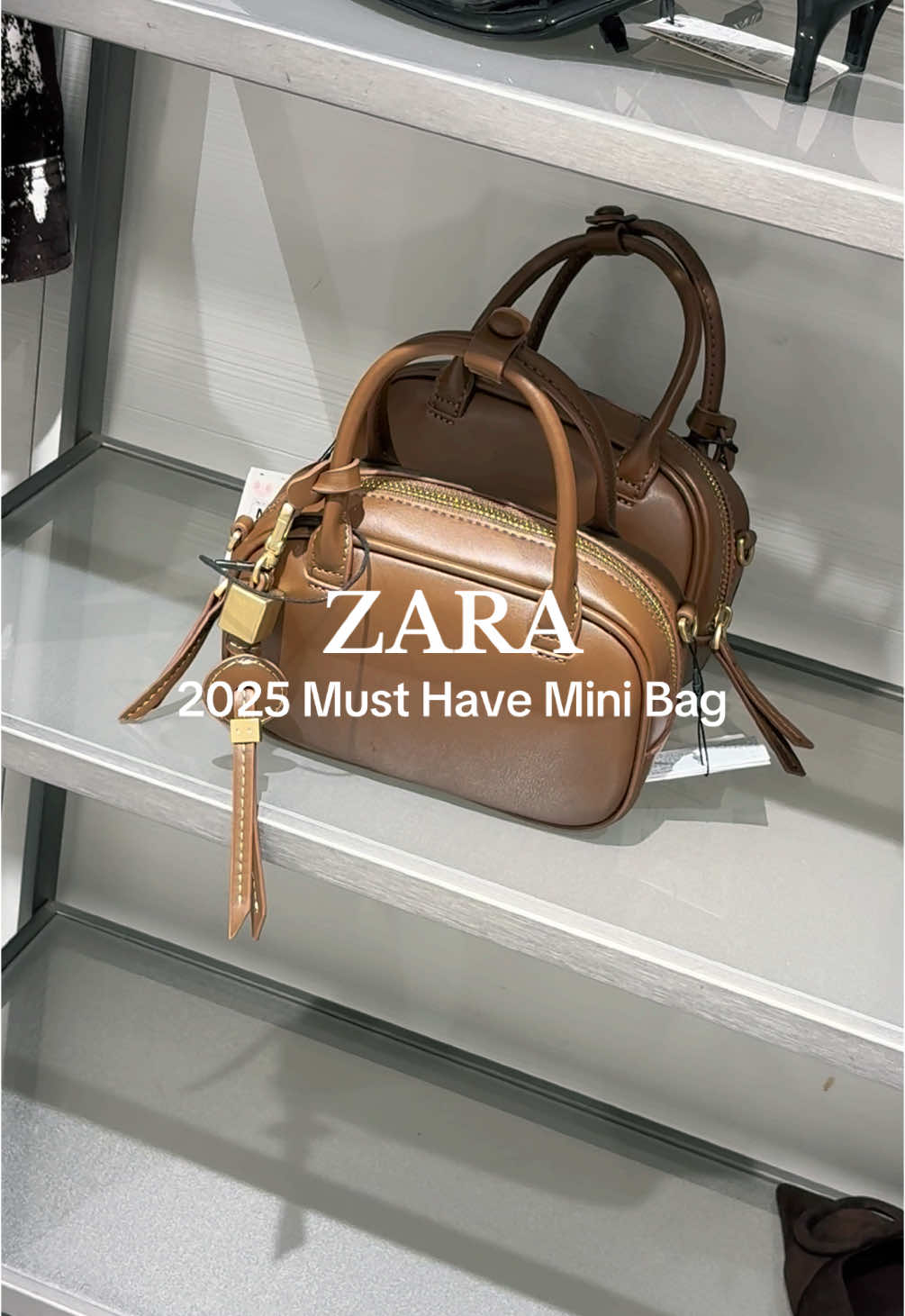 Perfect bag for everyday!! 🤎 #zara #zaraoutfit #zarahaul #zarafinds #minibag #smallbag #bag #outfitinspo #fashiontiktok 