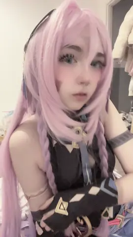 i think i’m gonna buy a navia cosplay (rip my bank) #cosplayer #cosplay #genshincosplay #genshinimpactcosplay #citlali #citlalicosplay #natlan #natlangenshin #cosplaying #gamecosplay 