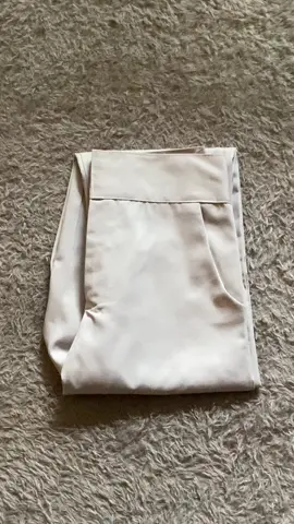 #celanawanita #baggypants #highwaistpants #outfitideas #outfitinspo 