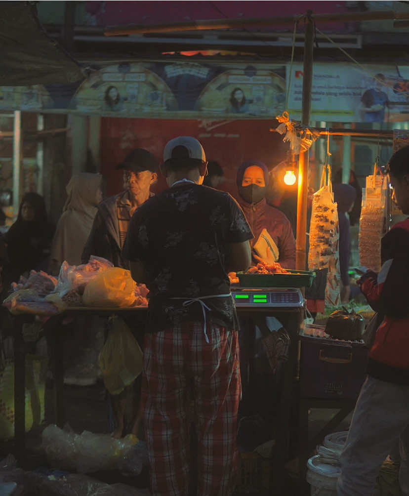 Pasar. #fyp #capcut #cinematic #cinematography #videography #shortfilm #shortmovie #peace #shortvideo #vibes #sonyalpha #colorgrading 