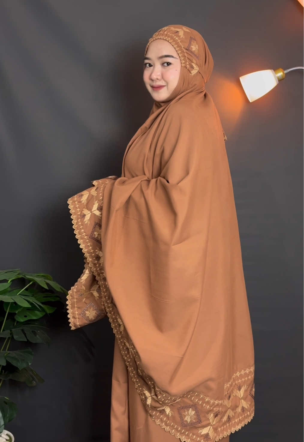 #mukenabordir #mukenakatun #mukenahcantik #mukenasetelan #mukena 