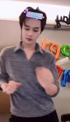 #kechun 밥먹다말고 댄스타임🤣🤣🤣#柯淳 #赵柯淳 #커춘 #자오커춘 