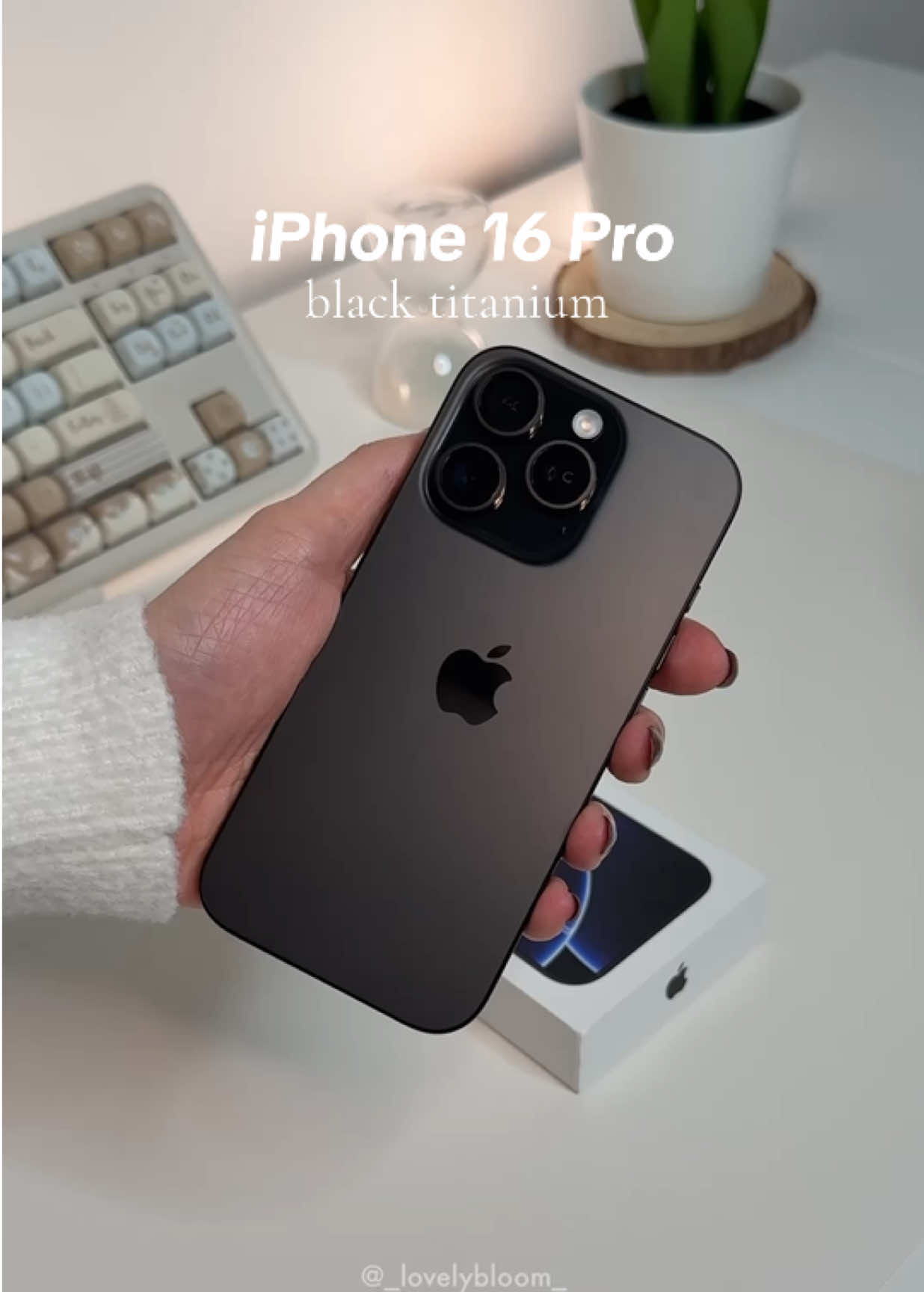 unboxing my boyfriend’s iPhone 16 Pro in black titanium✨ #iphone16pro #iphone #apple #blacktitanium #iphoneunboxing #iphone16 #appleunboxing 