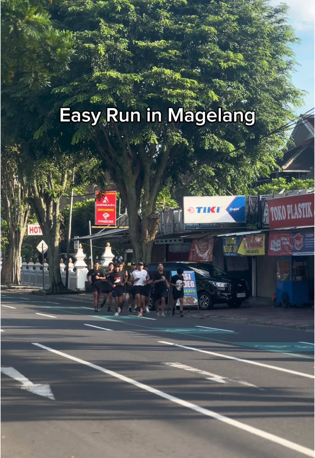 Run besti run 🏃💨 #fyp #Running #magelang #foryoupage #Running #runningclub #easyrun 