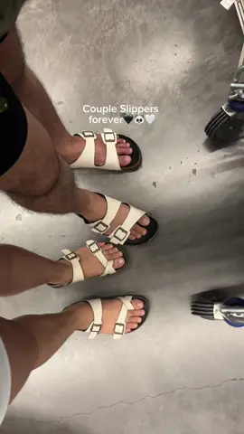 Couple slippers🤍🐼🖤 #jeckatbrions #jeckatbrionssandalsformenandwomen #coupleslippers #slippers #fyp 