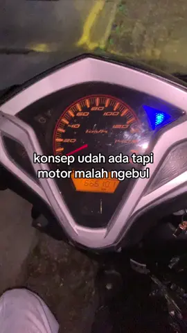ubur ubur ikan lele, main kzr pusing lee#vario125old #variokzr #kzrgank 