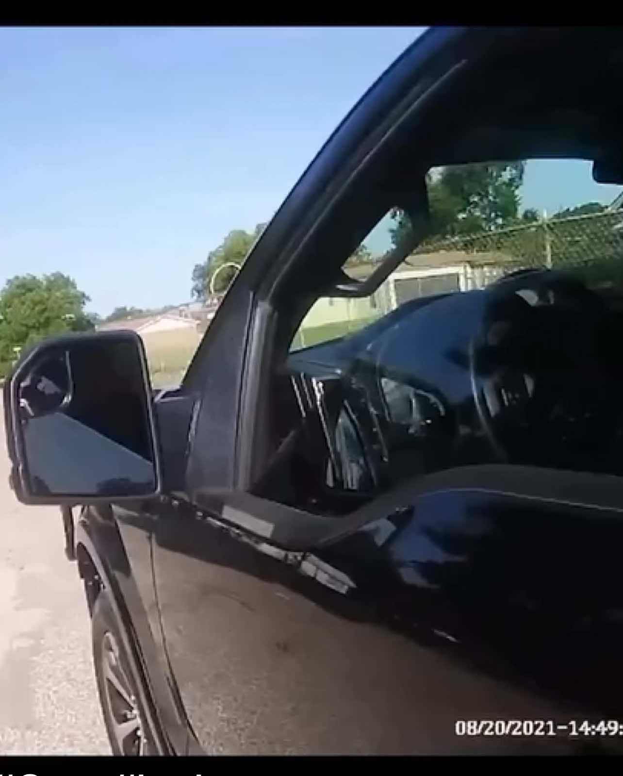 #Cops #bodycamera #copsoftiktok #policebodycam #dashcam #dashcamfootage #police #crimetok #policebodycamvideos #crazypolicecamfootageparts #bodycam #knowyourrights #knowthelaw #fyp #viral