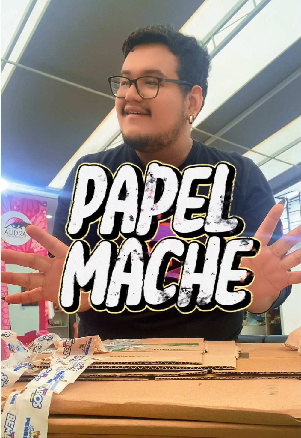 ¿Listos para darle vida a un mini mundo de fantasía? 🍄✨ Aprende a hacer este honguito de papel maché y deja fluir tu creatividad 🌈  #diyart #papelmache #acrear #fyp 