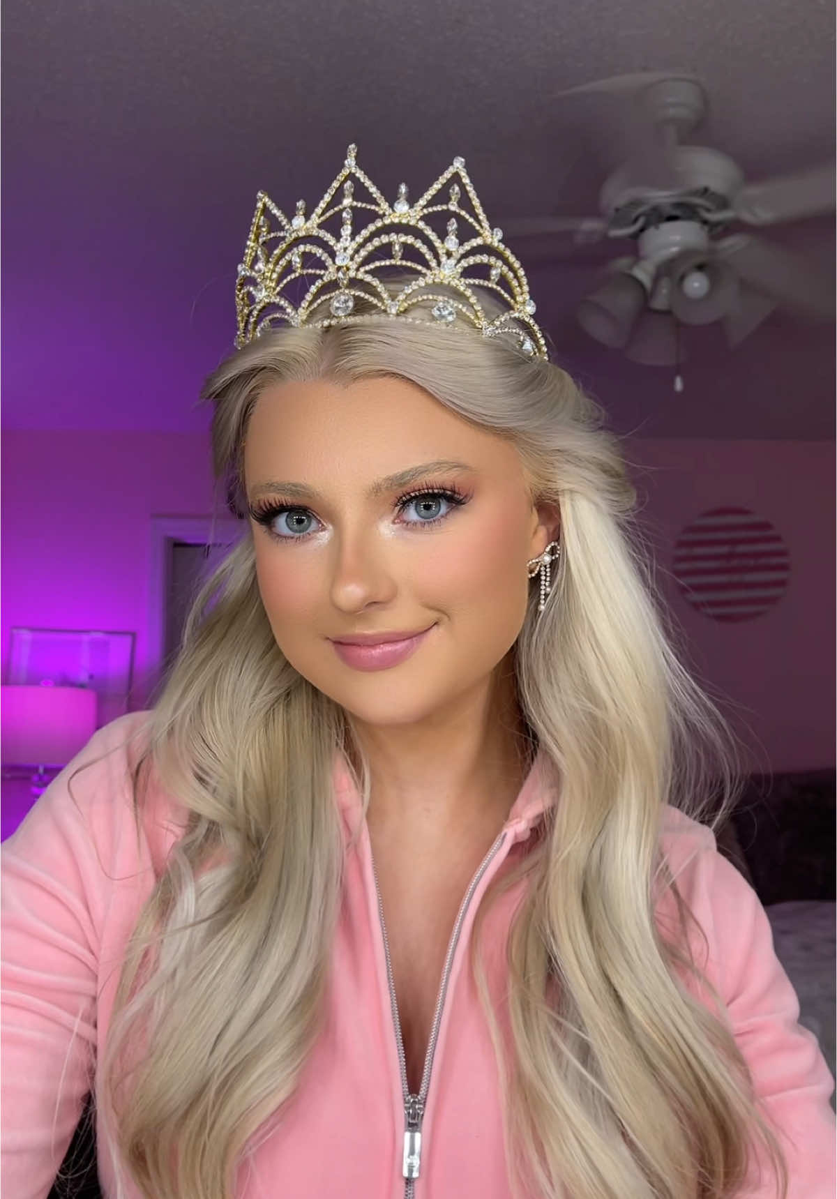 #unrecognizablemakeup 