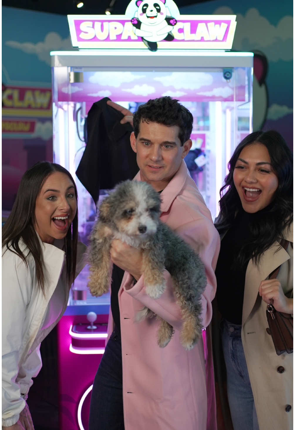 Stuffed Animal Turns into Live Puppy 🐶 #dog #puppy #arcade #games #magic #magician #plush