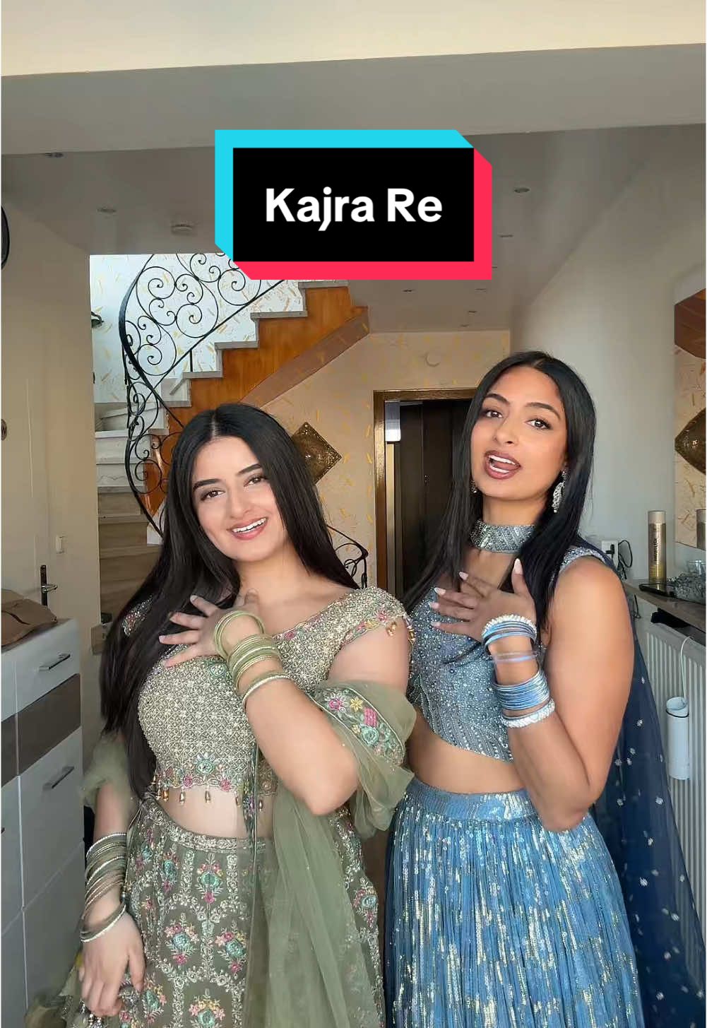 We love this song 🫶🏽 #dance #trend #kajrare #bollywood #indian #family #indiansong #indianfashion #lengha #sherwani #fyp @Amito_TV @Ankush_Saily @Moishy @Itiruna 