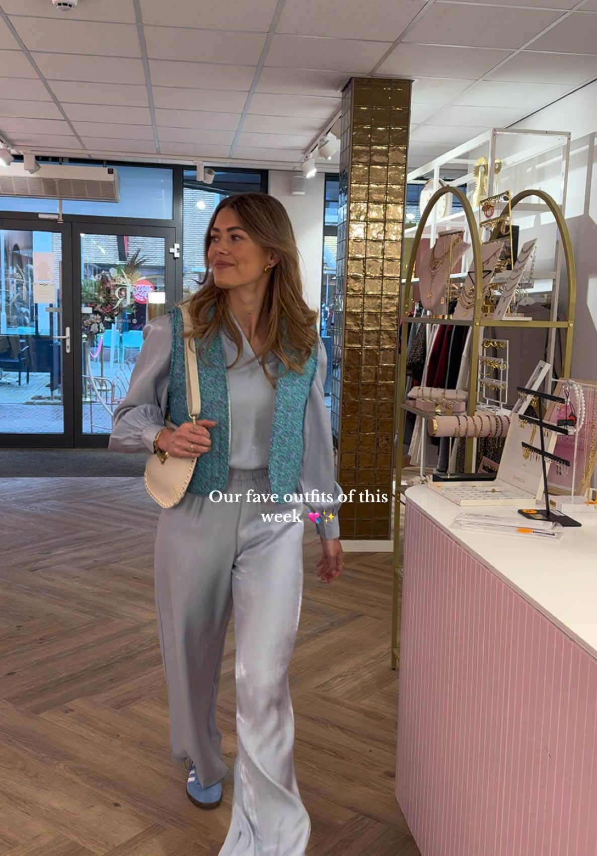 Welke look is jouw favoriet?👀 #larebellefashion #fluresk #outfitinspo #ootdinspo 