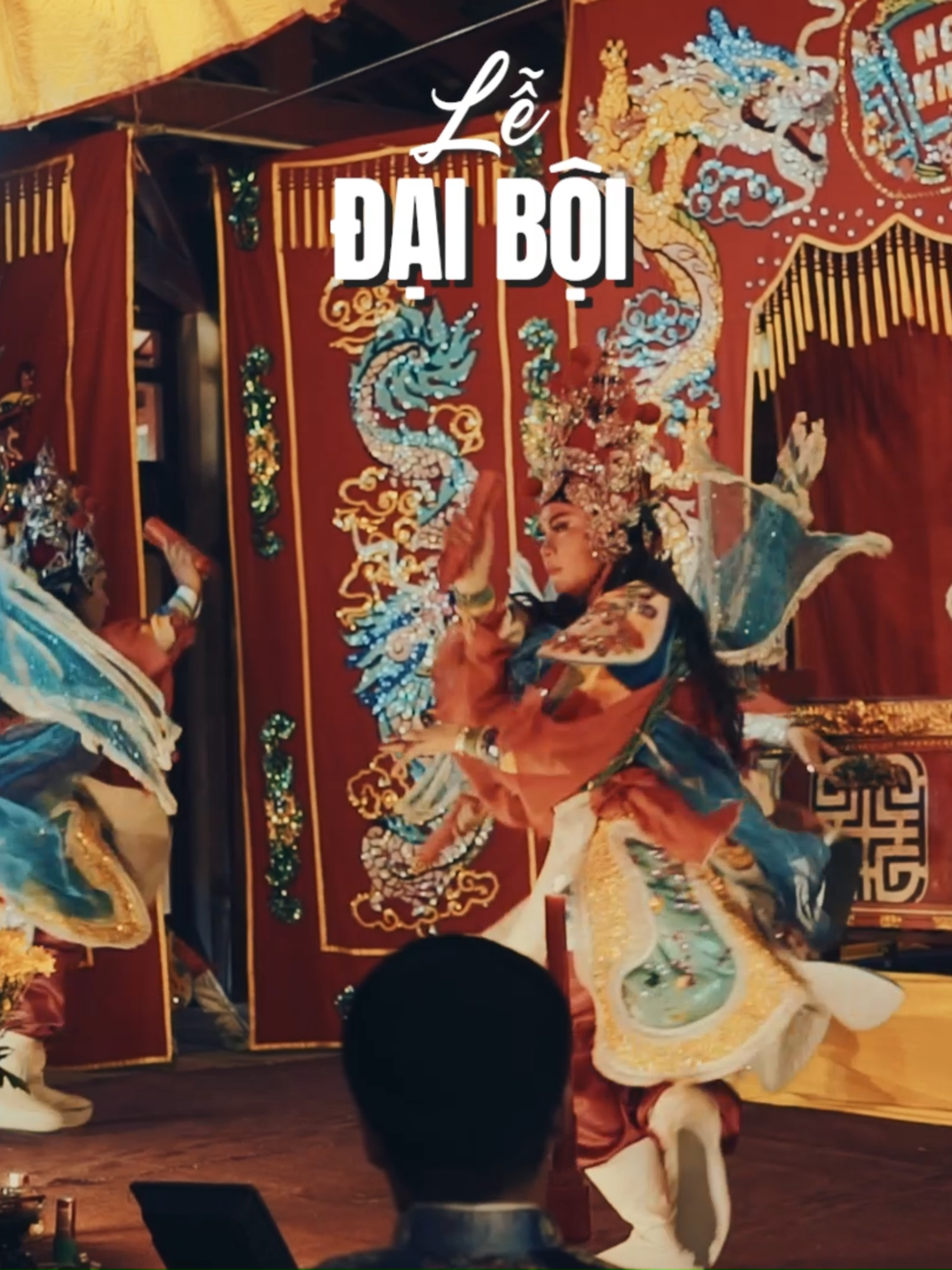Đại Bội là nghi lễ chỉ có ở miền Nam, theo hình thức hát bội, hàm ý giải thích nguồn gốc của con người trên trần thế, nhằm đề cao Trời Đất. Con người may mắn được ở giữa Trời Đất, cùng với hoa trái, chịu ảnh hưởng của gió, mưa, sấm, sét, ngũ hành cầu mong mưa thuận gió hoà.  Đại Bội tuỳ có sự khác biệt giữa các nơi, giữa các đoàn nhưng tựu chung lại là đều sơ lược các hoạt cảnh như sau: Ngôi Thái Cực: thể hiện ông Bàn Cổ khai thiên lập địa, tạo ra âm dương Ngôi Lưỡng Nghi: Mặt trời và mặt trăng, tượng chưng cho âm dương. Âm dương giao thoa, tạo nên vạn vật Ngôi Tam Tài: 3 vị Phước Lộc Thọ xuất hiện, cùng nhau nối hồi hát khách Ngôi Tứ Tượng: tượng trưng cho Thái Dương, Thái Âm, Thiếu Dương, Thiếu Âm và cũng tượng trưng cho mưa, gió, sấm, sét hoà hợp với nhau tạo ra mưa thuận gió hoà Ngôi Ngũ Hành: với 4 cô đào thài tượng trưng cho Xuân Hạ thu Đông, cũng như là Mộc, Hoả, Kim, Thuỷ cùng 1 nam nghiêm trang, áo vàng tượng trưng cho Đất, là trung tâm của ngũ hành. Xuân Hạ thu Đông tuy quan trọng, nhưng phục vụ cho Đất. Bốn mùa luân chuyển, nếu thiếu Đất thì không thể tạo nên lúa gạo được. #hatboi #hátbội #xâychầuđạibội #vanhoa #miennam