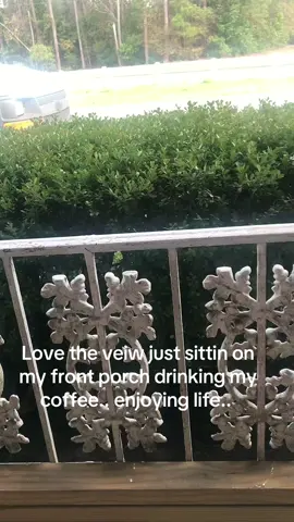 #frontporch #veiw #mylife #coffee #enjoylife #enjoythelittlethings #loveit #lovemylife #sitting #relax #enjoy #beyou #thatswhatsup #vibes 
