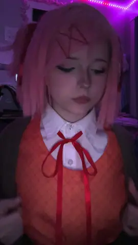 it was never casual between natsuki and yuri #natsuki #natsukicosplay #natsukiddlc #natsukicosplayddlc #natsukiddlccosplay #ddlc #dokidokilitertureclub #fyp #viral #cosplay 