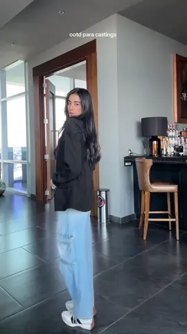Un ootd rápido entre castings ❤️‍🔥 #parati #fyp #fypp #ootdinspo #model #modeling #viral #viral #fashiontiktok #cdmx #teamwork #grwm #casting #modellife #Vlog #inspooutfit #happiness #dreamlife #Lifestyle #luxury 