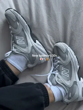My cutie new shoes !! #newbalancewomen #newbalance530s #greynewbalance530 #sneakers 