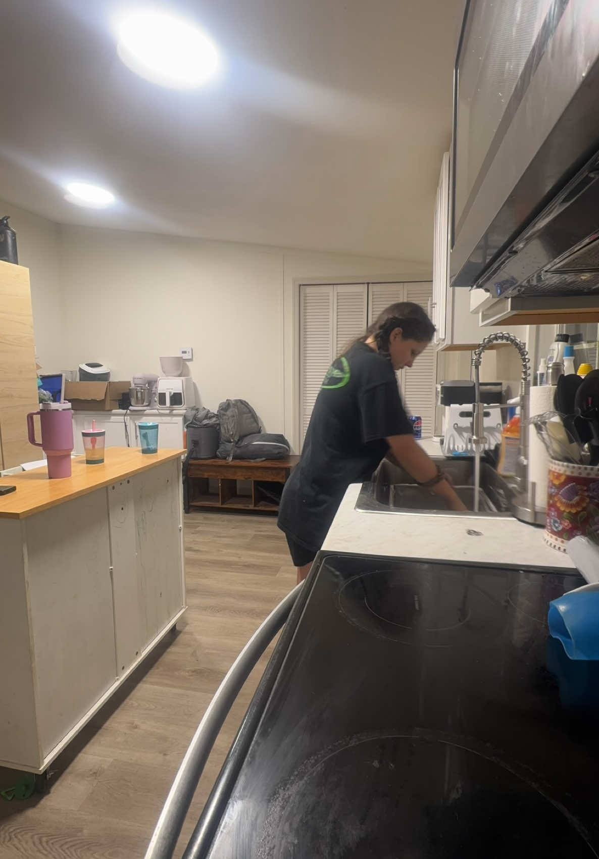 Reset before bedtime 🥰 #creatorsearchinsights #foryoupage #CleanTok #cleaning #resetroutine 