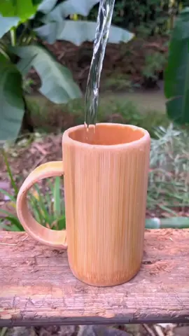 Make a water cup with bamboo,which is durable and environmentally friendly,do you like it?#fyp #foryou #usa #tiktok #bamboo water cup #craftsman #purely handmade 