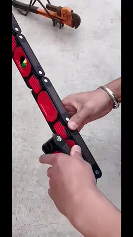Have you ever seen a folding level that is suitable for a variety of installation environments?#folding #levels #measuring #tiling #decoration #foryourpage #goodies #hardwaretools 